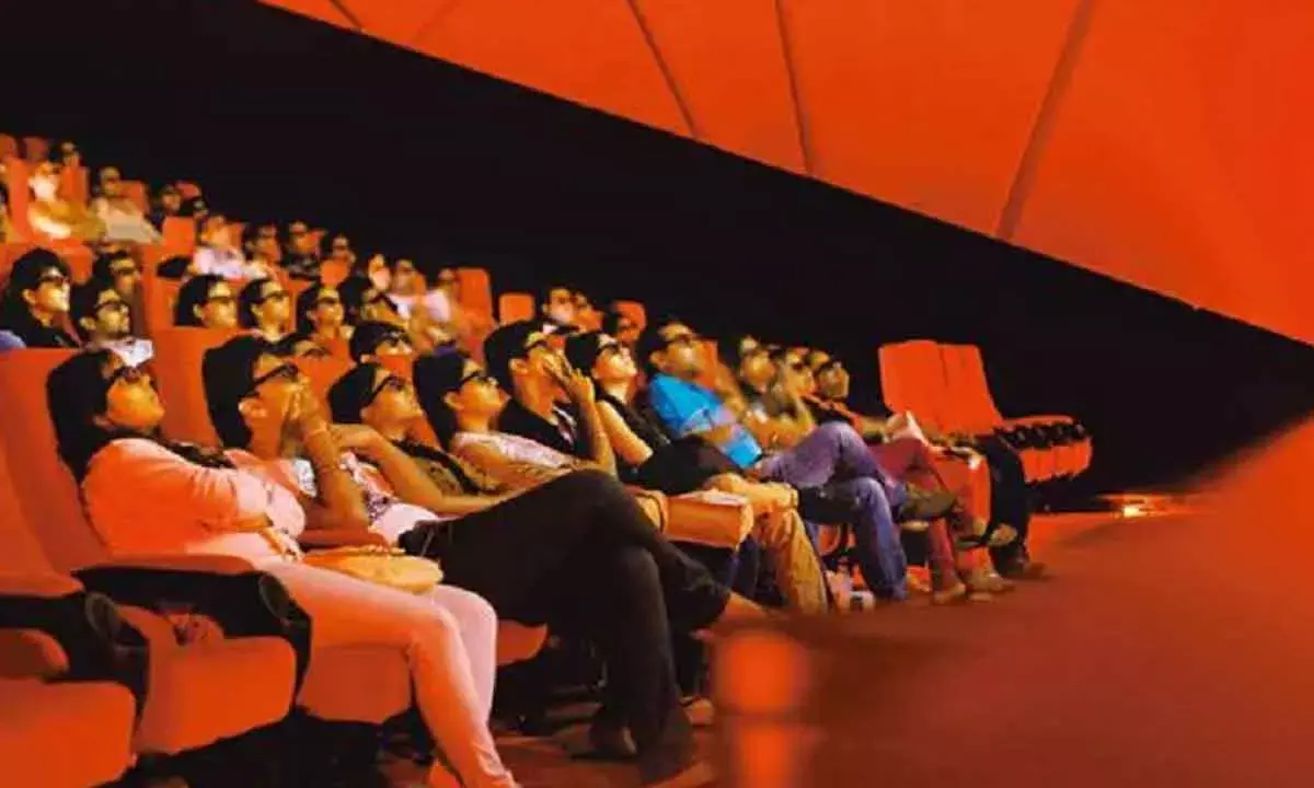 HC Bans Kids From Movie Shows After 11 Pm, Asks TG Govt To Regulate Entry