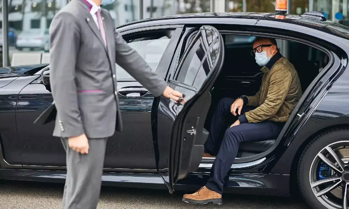 Experience Riyadh Like Never Before: Premium Chauffeur Services