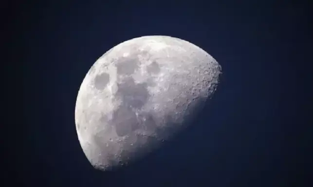 New study shows the lunar surface Is more Alive than previously believed