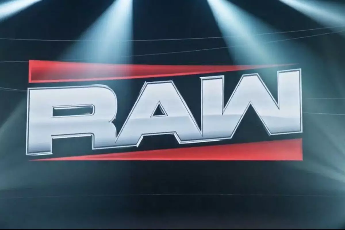 WWE SmackDown May 17: MITB Qualifiers, Feuds Heat Up WWE SmackDown May 17: MITB Qualifiers, Feuds Heat Up