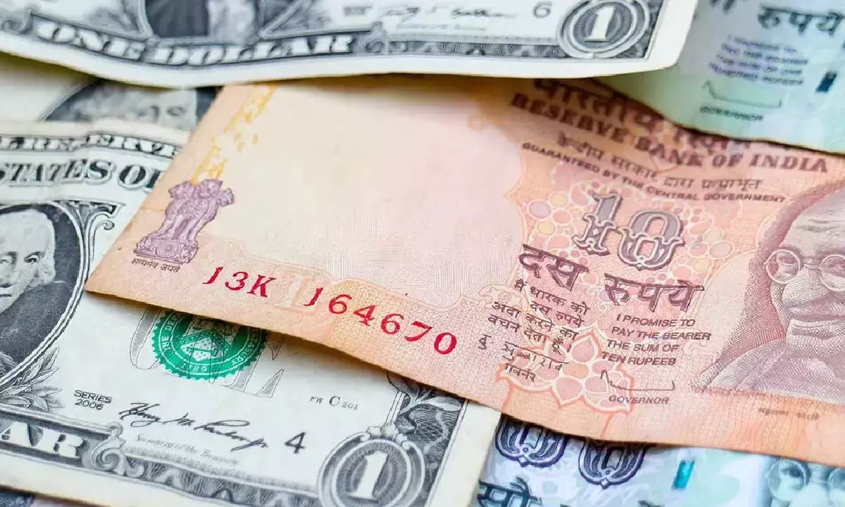 Rupee declines 4ps to 86.72/$