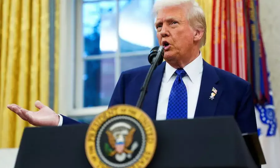 US judge halts Trump administrations proposal to dismiss large numbers of federal employees