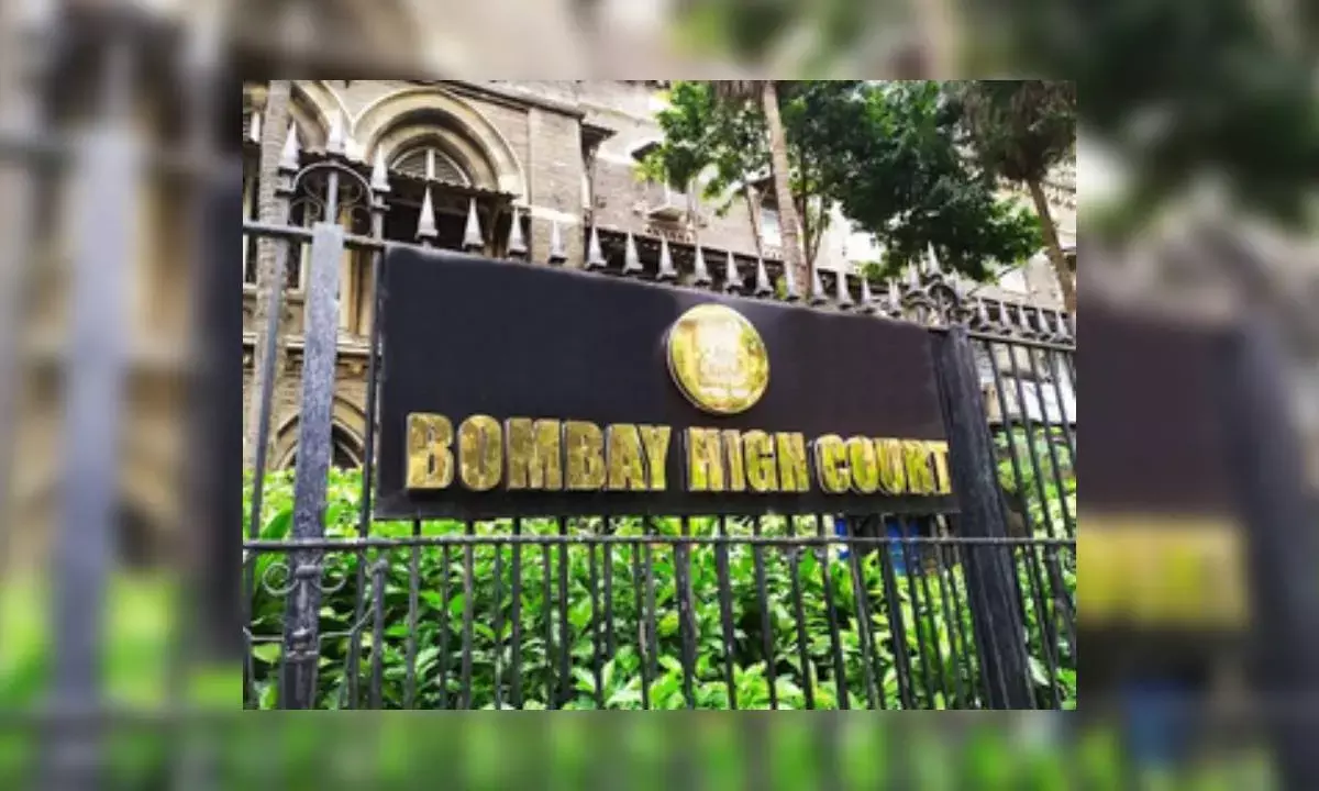 Bombay HC stays FIR order against ex-SEBI chief, 5 others
