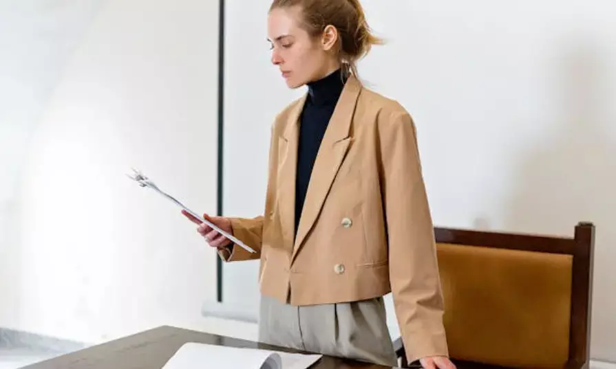 Top 5 Reasons to Speak with an Employment Lawyer