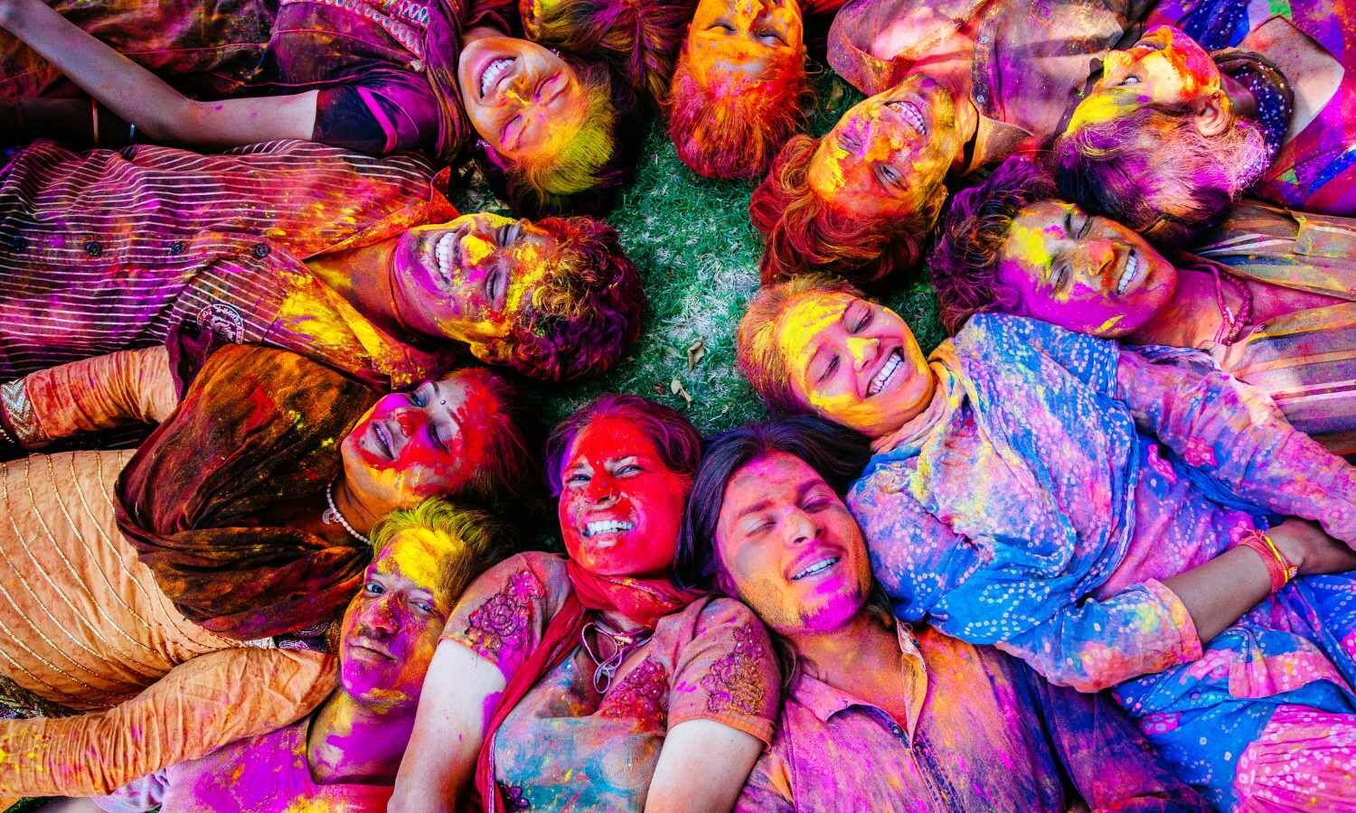 hottest holi photos 2025