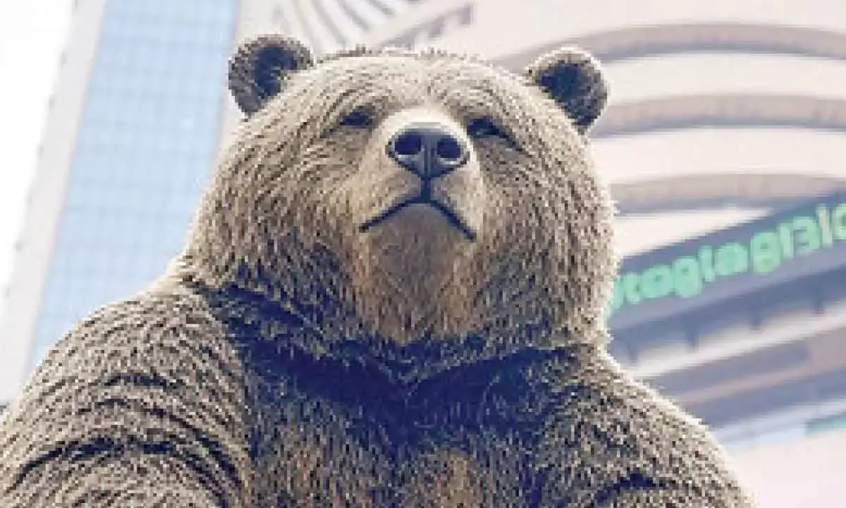 Renewed Selling Pressure Pares Early Gains