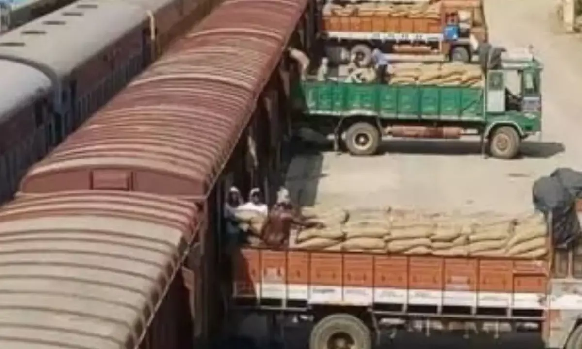 Railways freight movement shoots up to 1.47 million tonnes in April-Feb