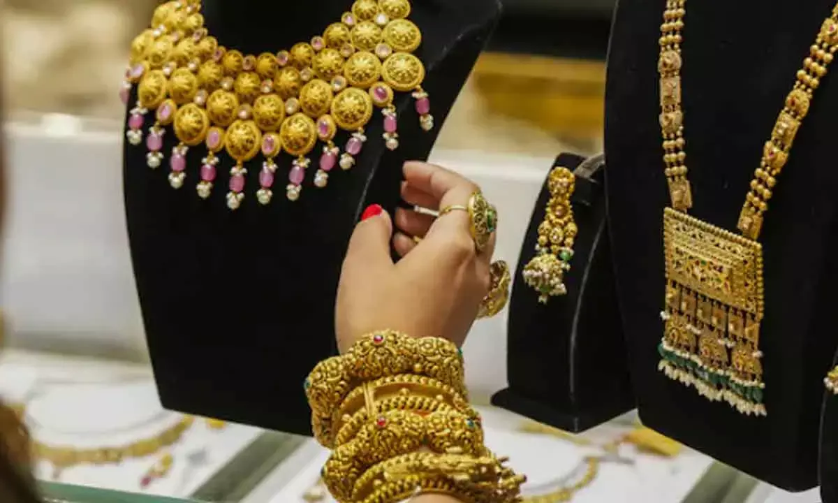 Indias Gems, Jewellery Exports Fall 23.49%