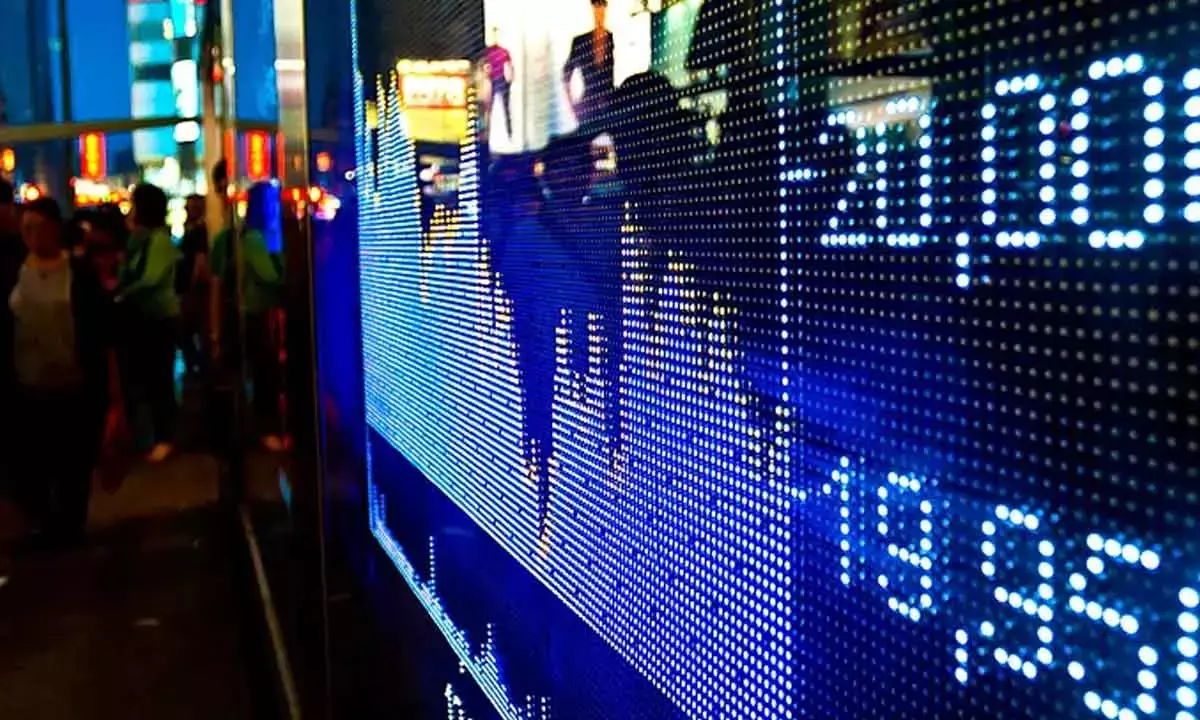 Asian Shares Mixed After Wall St Slips Ahead Of US Fed Rate Decision