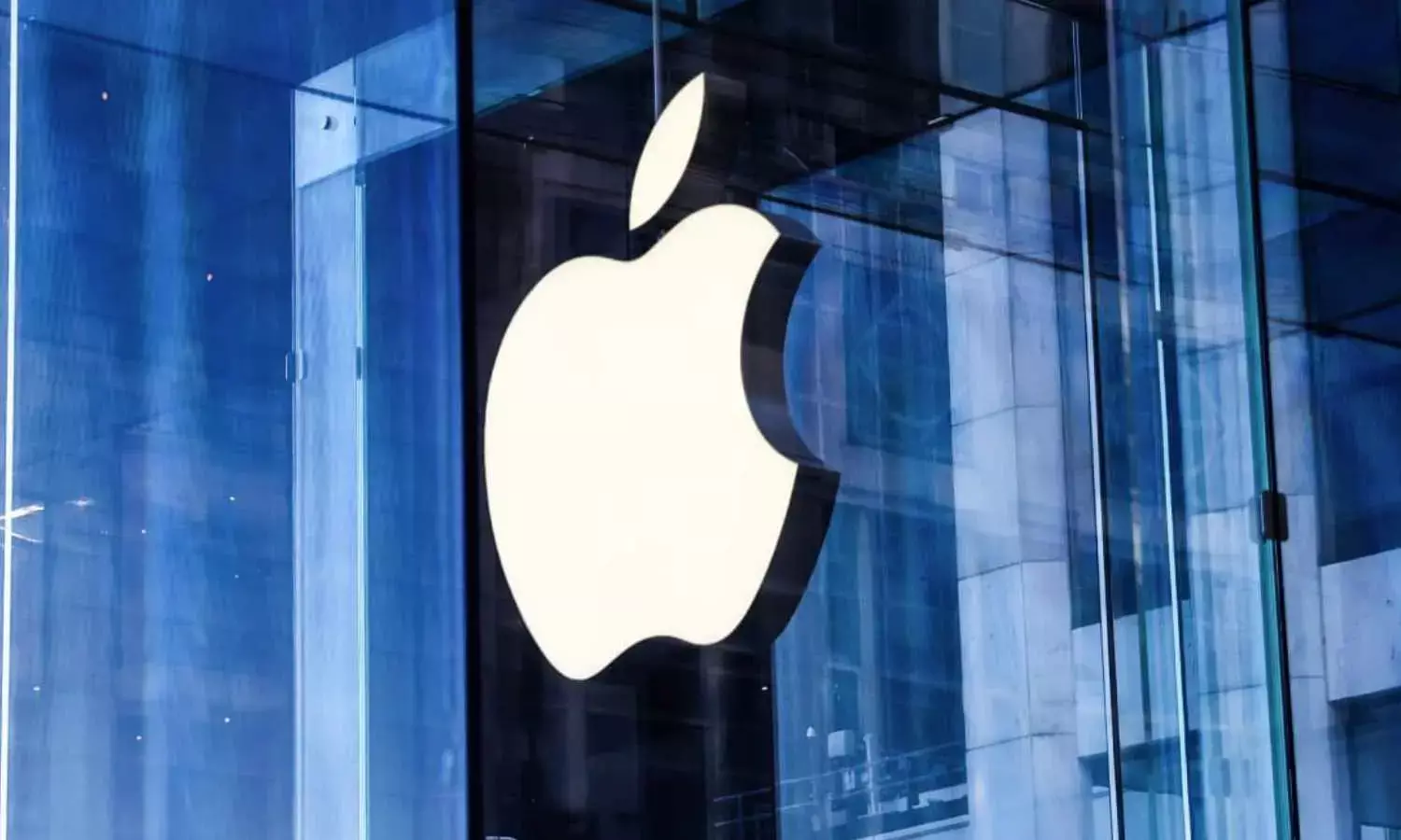 Apple Rolls Out AI Features for iPhone, iPad, Mac with Latest Update