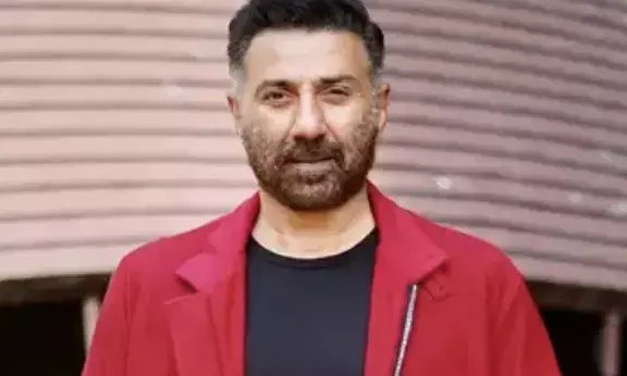 Sunny Deol turns to South Cinema, urges Bollywood to learn