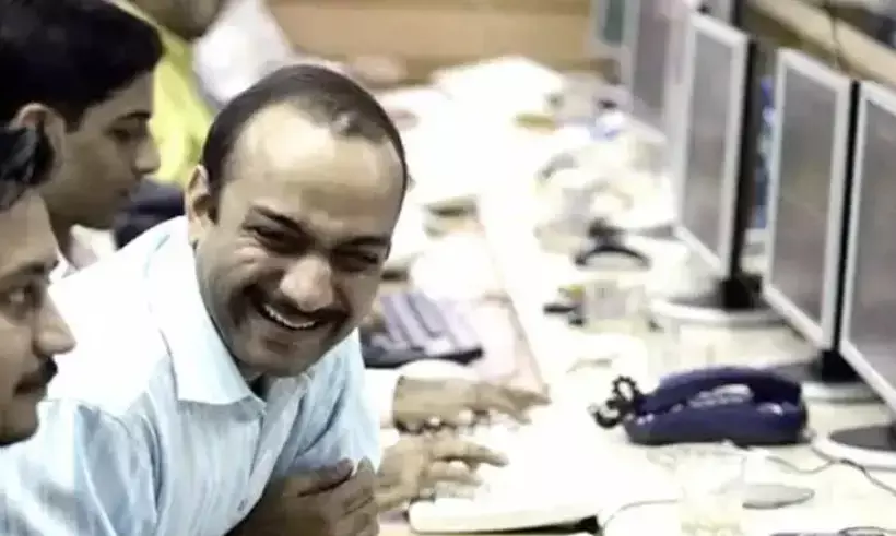 Nifty gains 105 points on monthly F&O expiry day; Investors wealth rises Rs 3.10 lakh crore