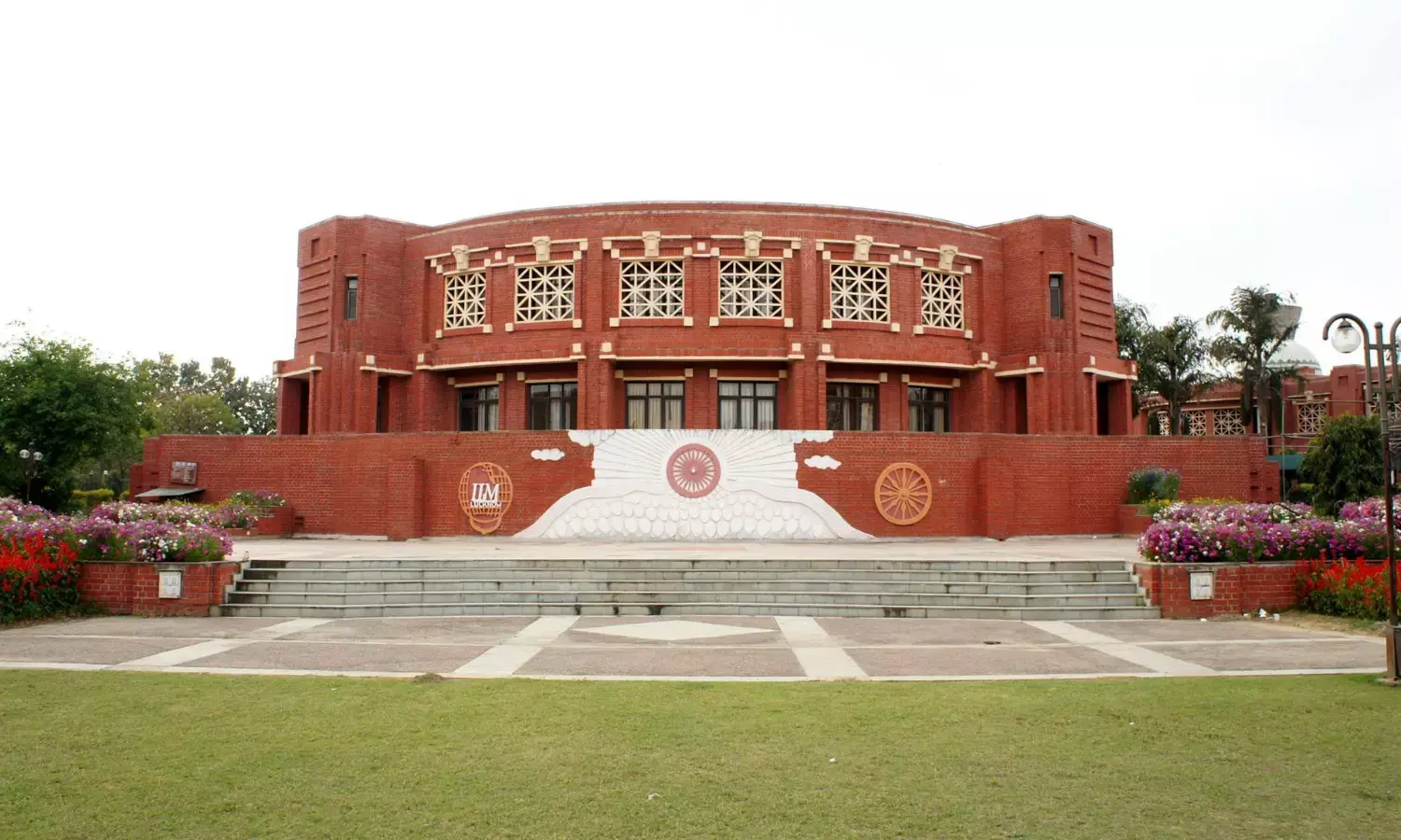 IIM Lucknow to celebrate 39th Convocation on Mar 31