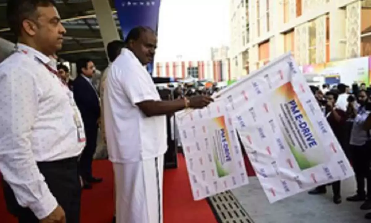 Centre Throttles Up PM E-Drive Scheme With More EV Charging Stations