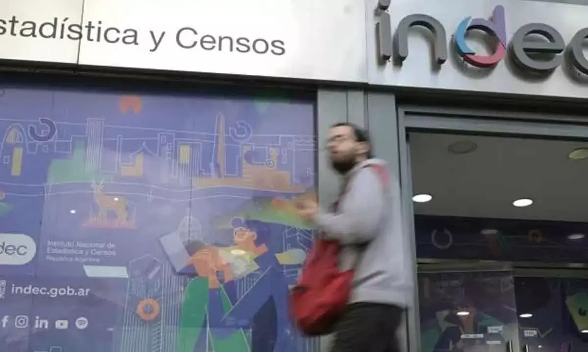 Official Data Shows Poverty Drop, But Many Argentines Struggle More