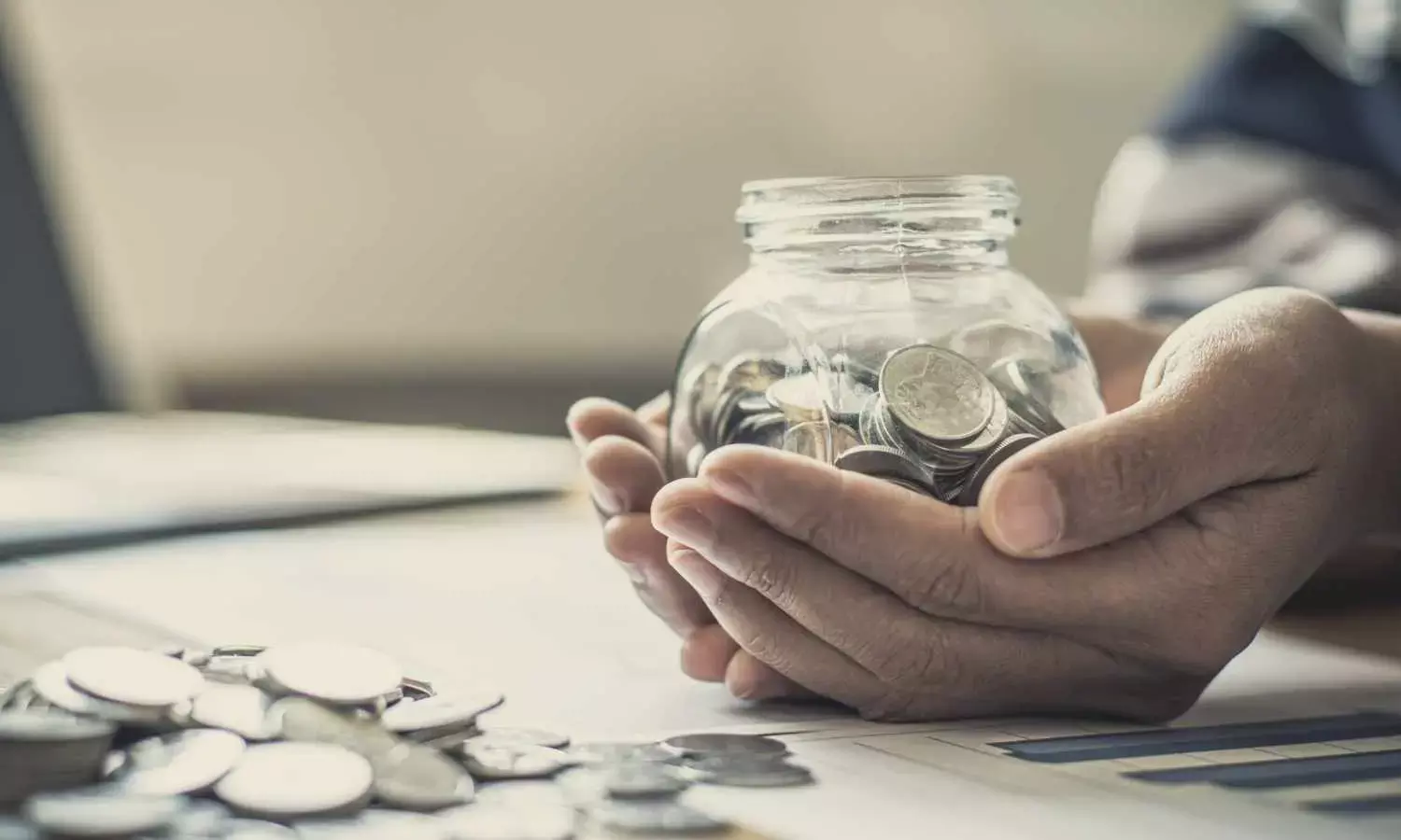 Understanding Why Savings Account Interest Rates Are Falling in India