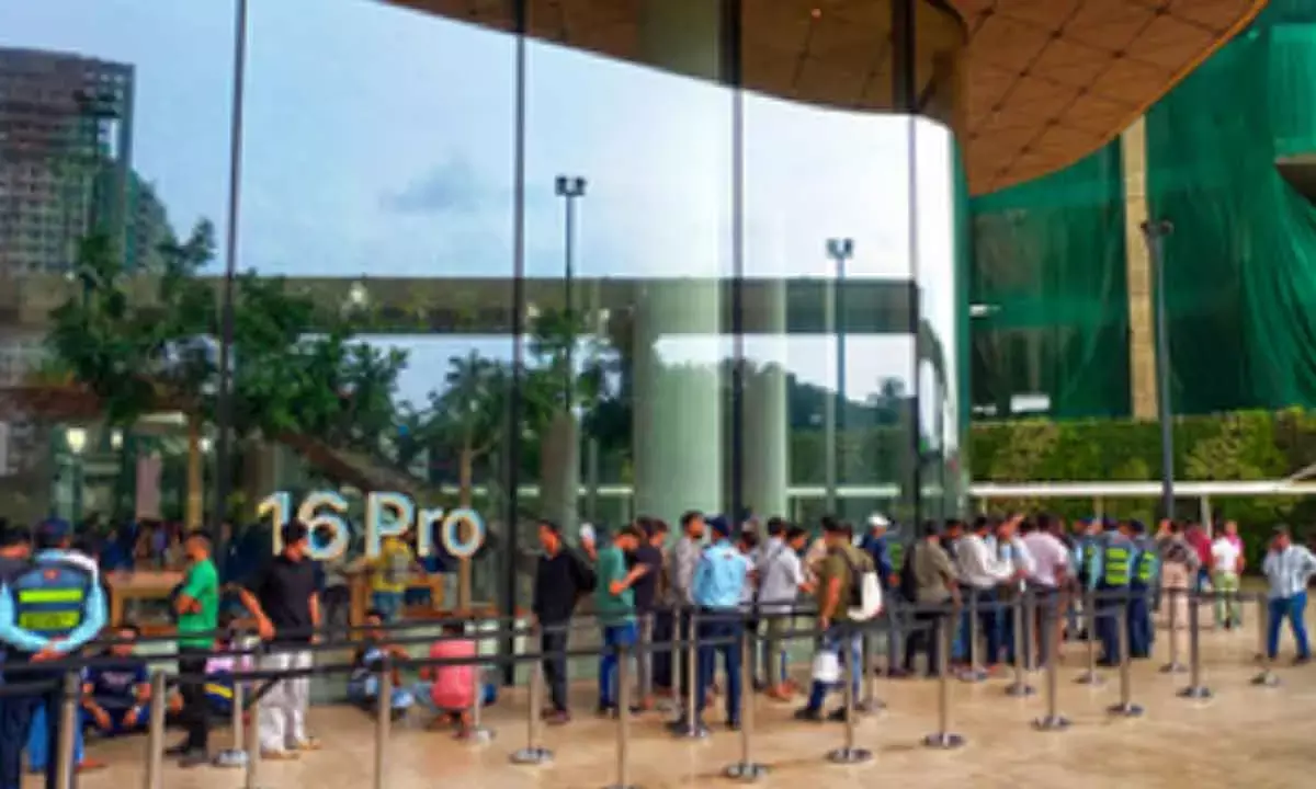 Apple achieves its best-ever first quarter shipments in India