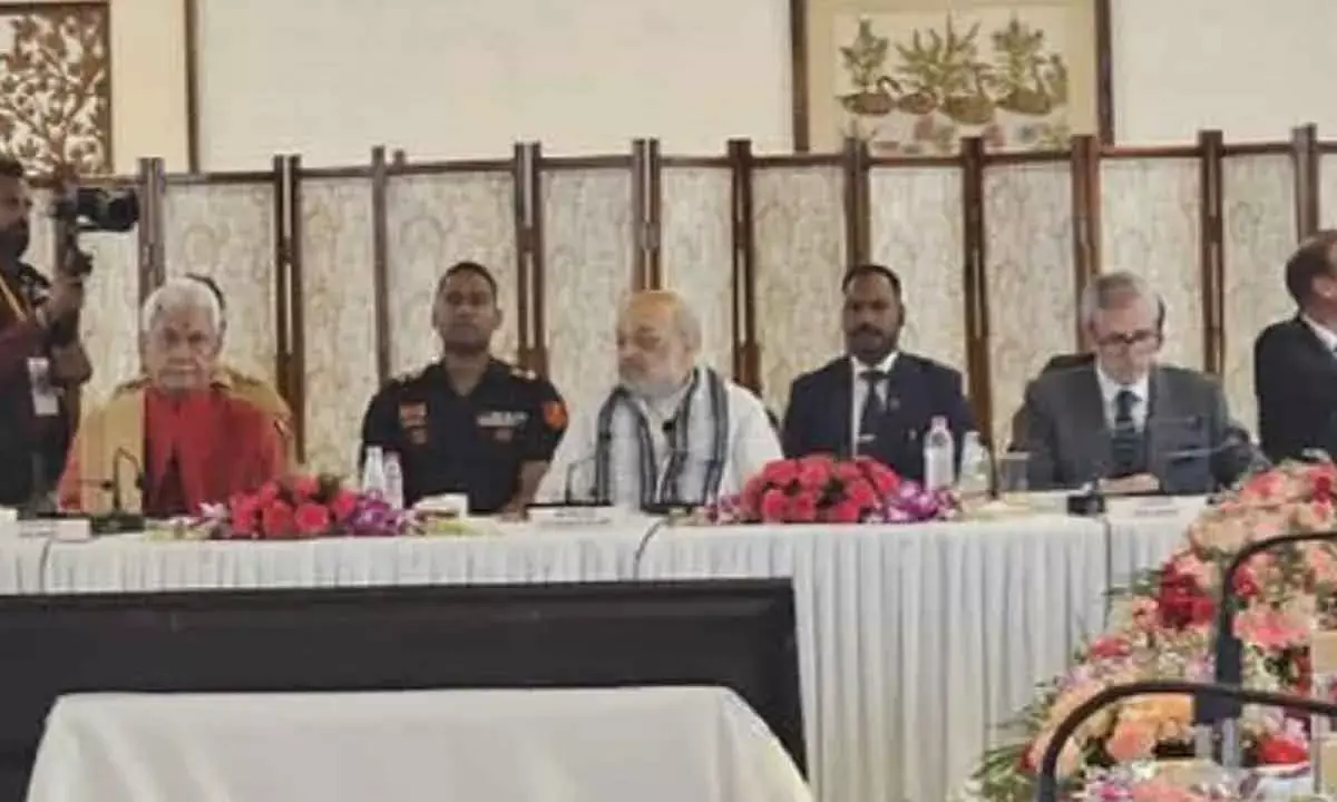 HM Shah Reviews Development Projects In J&K, meets CM Omar