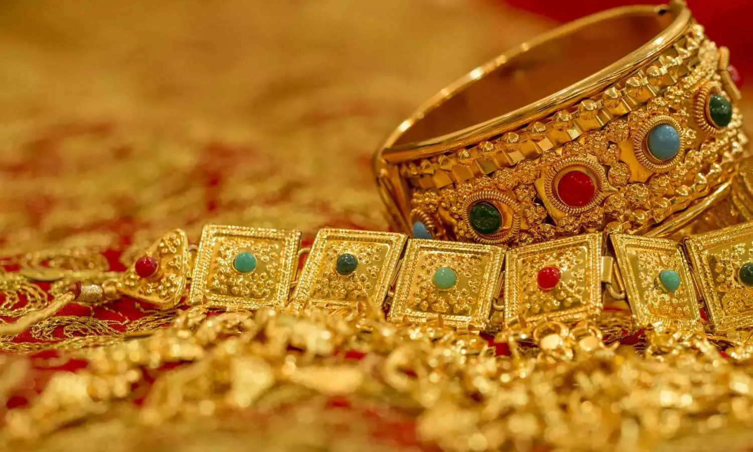 India buys gold worth Rs 12,000 crore on Akshaya Tritiya, silver purchase at Rs 4,000 crore