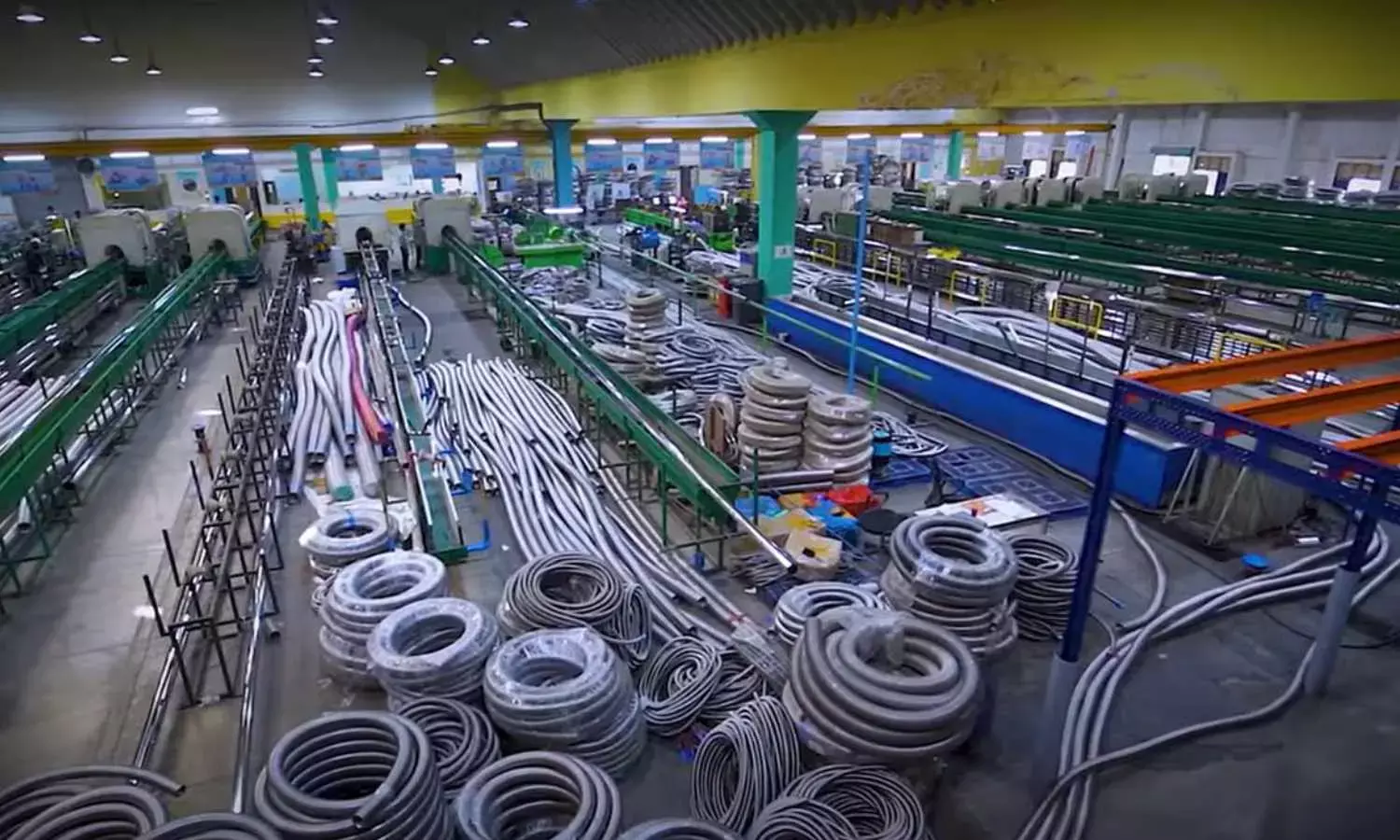 February IIP Slumps to 2.9%; Manufacturing, Mining Report Slowdown