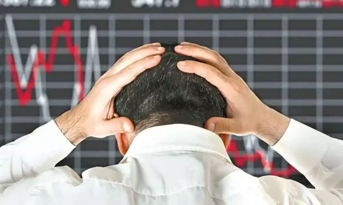 Time to stay on side-lines amid escalating volatility