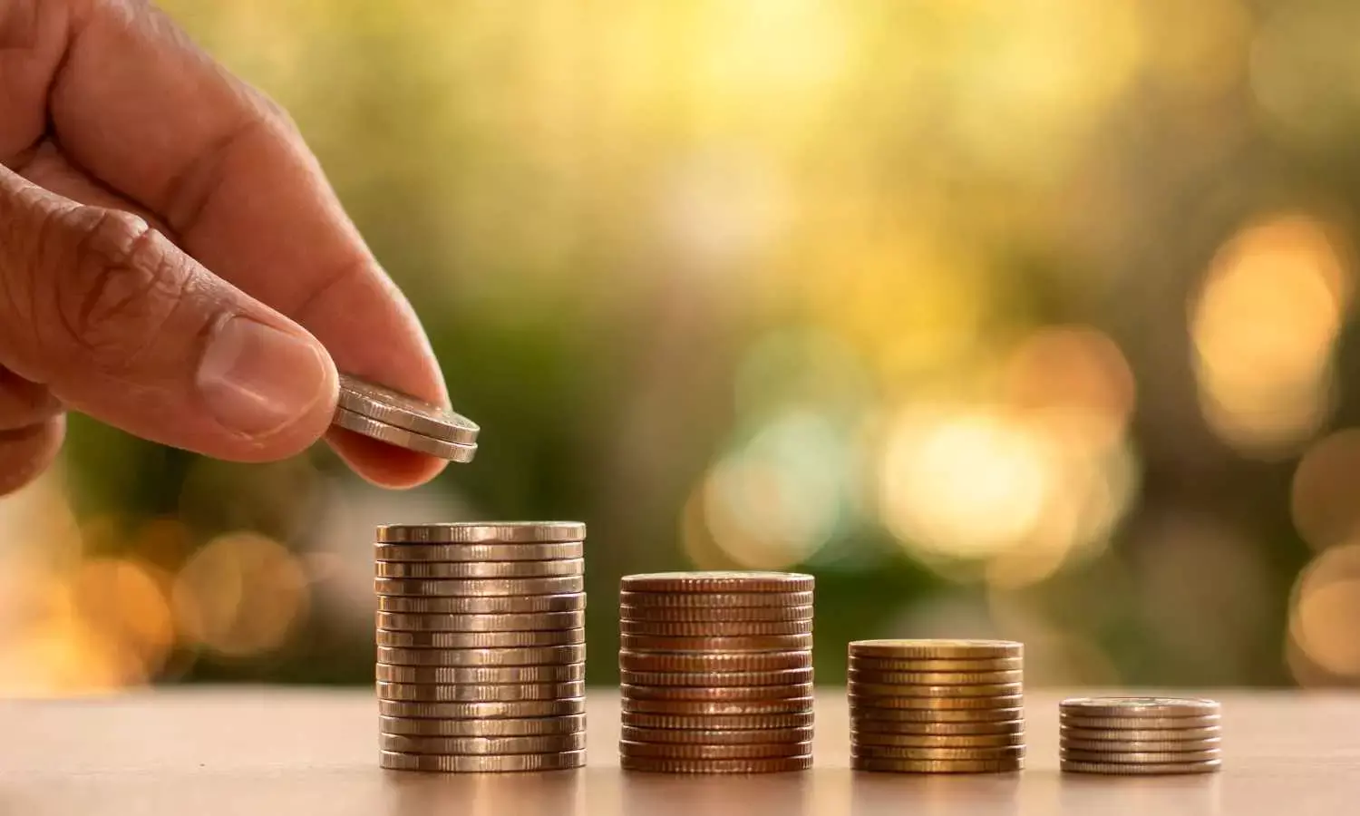 Big Bucks Now or Steady Paychecks for Life: What’s the Smarter Pension Pick—₹2.25 Cr or ₹84K monthly?