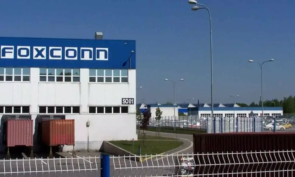 UP Govt In Talks With Foxconn For Mfg Unit