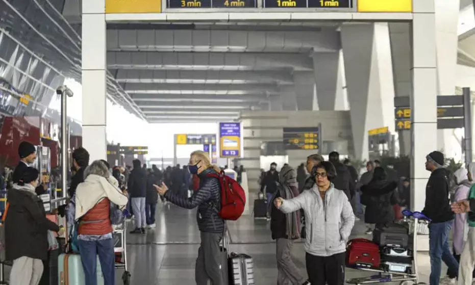 Technical glitch hits Delhi Airport T1 amid terminal shift