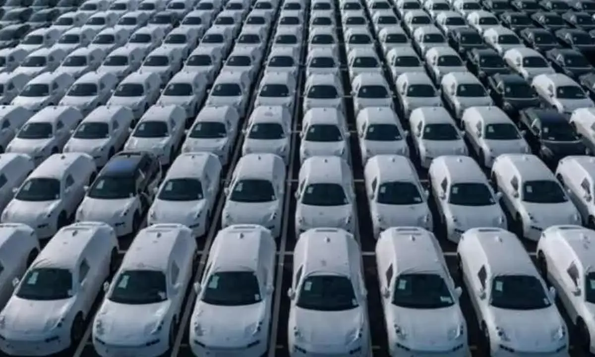 PV Sales In India Hit Record High Of 43 L Units In FY25