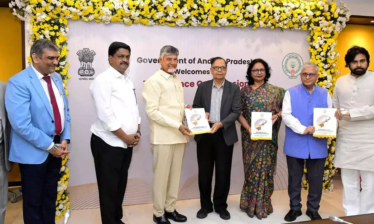 Support Rebuilding AP, CM Naidu Appeals To Finance Commission