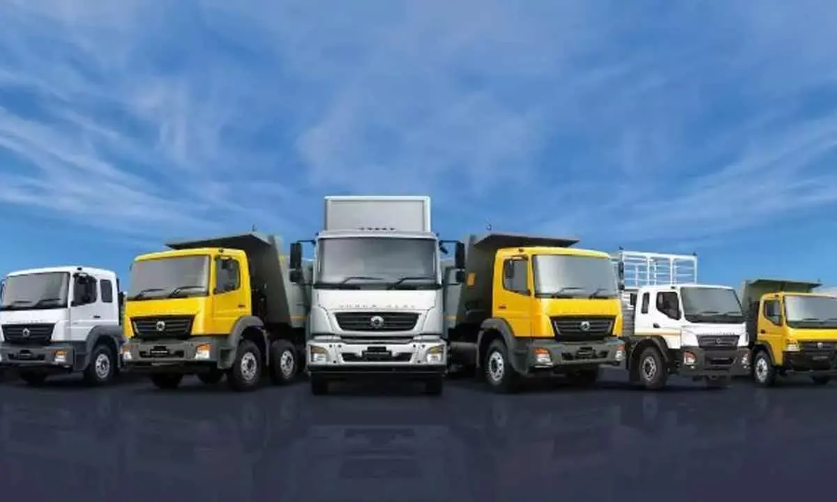 Domestic CV Volumes May Touch 1 Mn Units Mark This Fiscal: Crisil