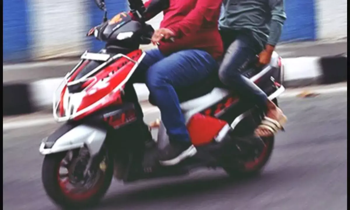 Launch of e-bike taxis: Maha govt issues notification on eligibility, safety and fares