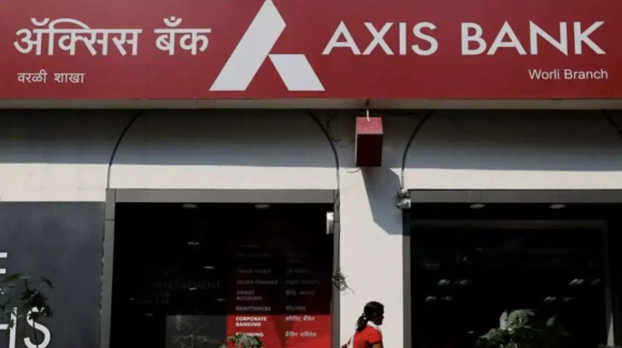 Axis Bank Q4 FY25 Results: Flat profit; NII rises 6%, margins dip Axis Bank Q4 FY25 Results: Flat profit; NII rises 6%, margins dip
