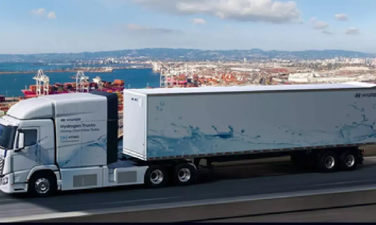 Hyundai Motor unveils upgraded hydrogen fuel cell truck in US