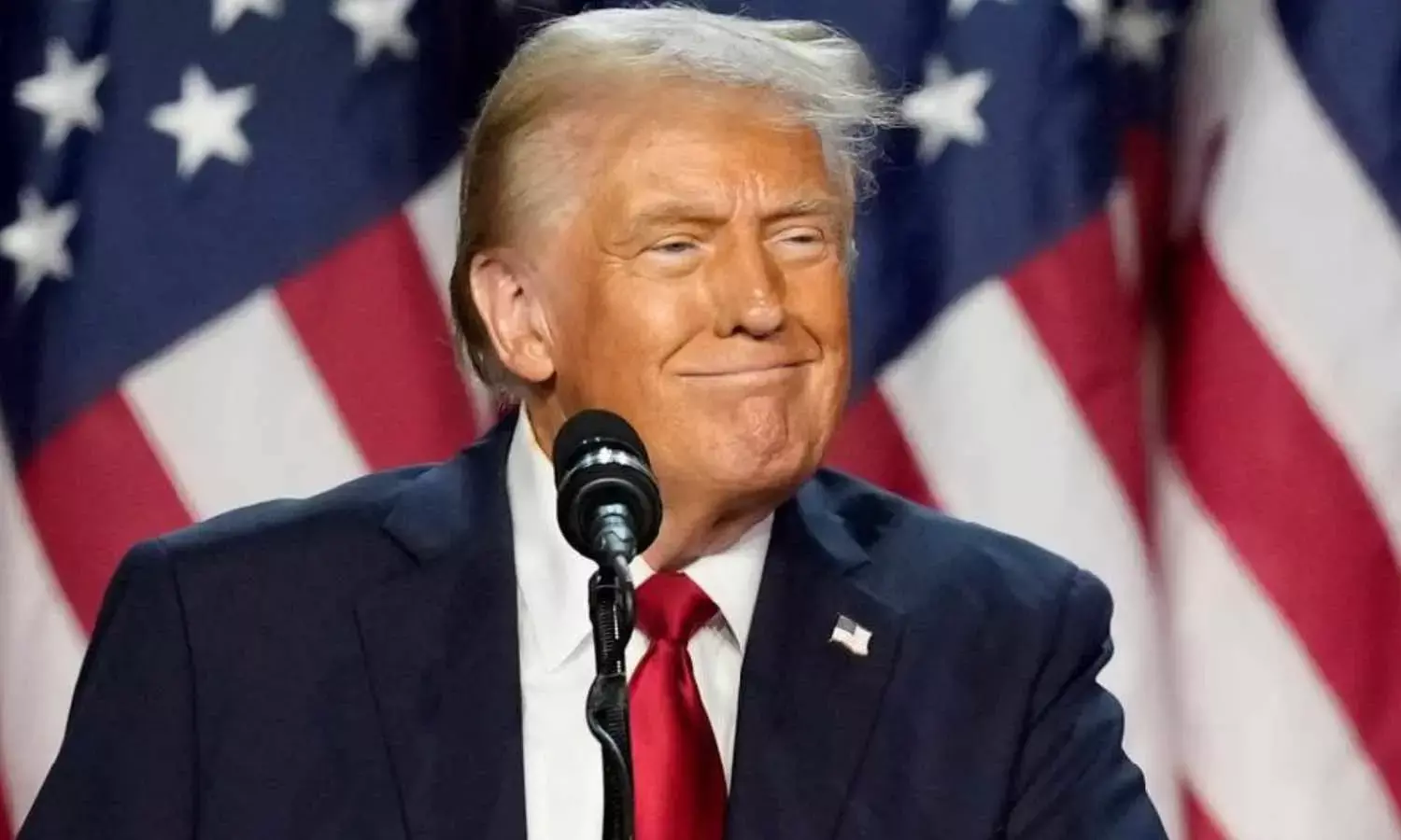 Trump Congratulates Carney as Canada Re-Elects Liberal Govt