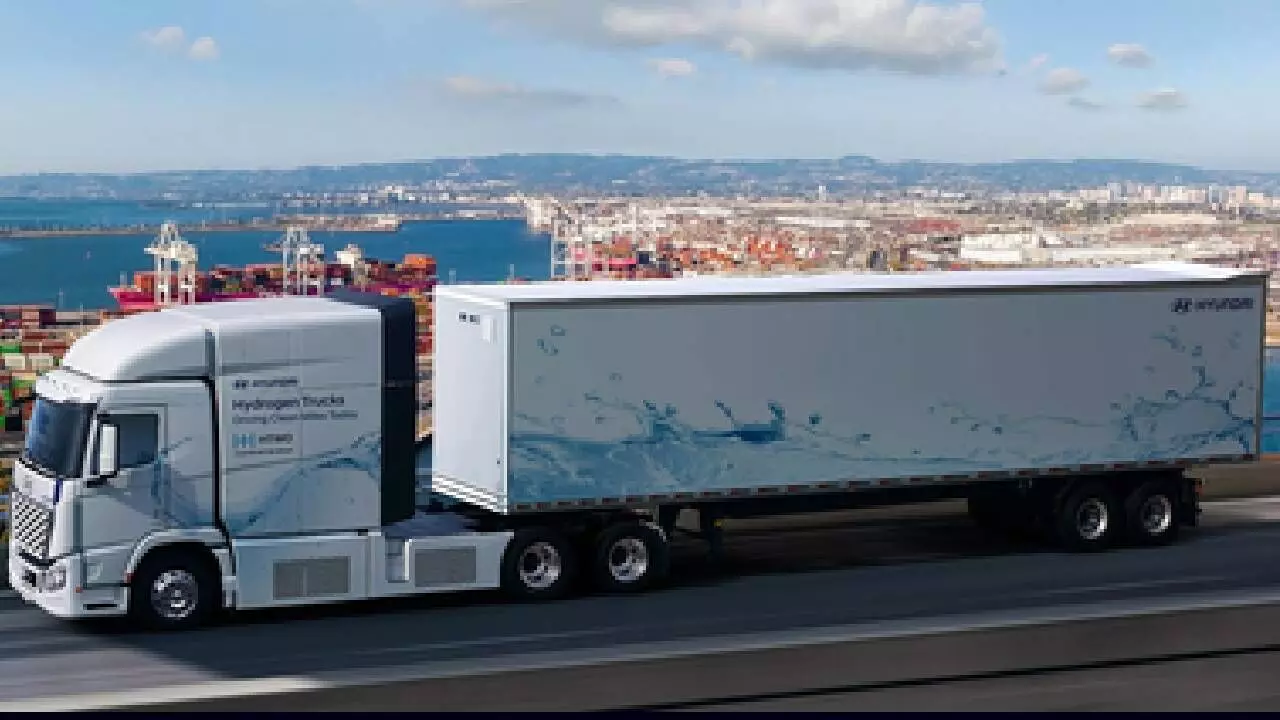 Hyundai Motor unveils upgraded hydrogen fuel cell truck in US
