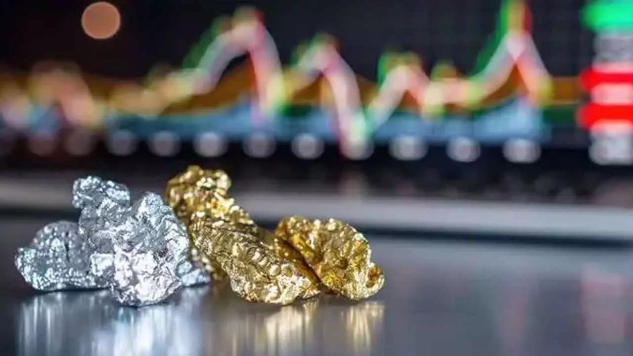 Gold climbs Rs 1,050, silver bounces Rs 3,500 Gold climbs Rs 1,050, silver bounces Rs 3,500