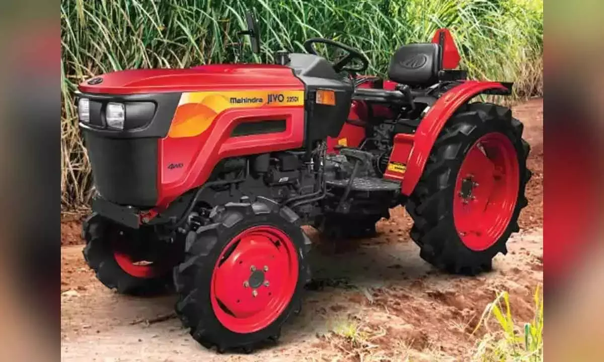 M&M Sells 38,516 Tractors In April