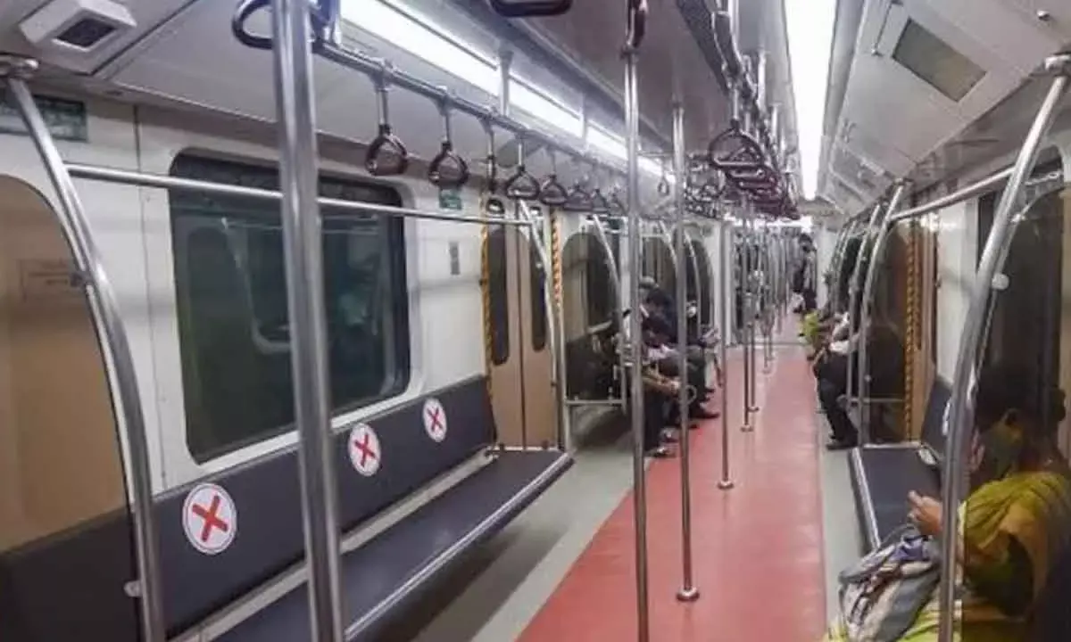 Adding Cargo Compartments To Metro Trains Will Boost Business