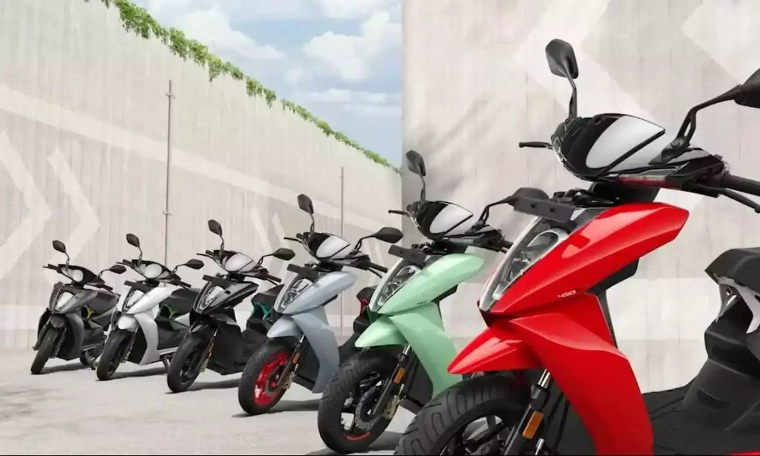 Bhavish Aggarwal Praises Ather Energy on Stock Market Debut