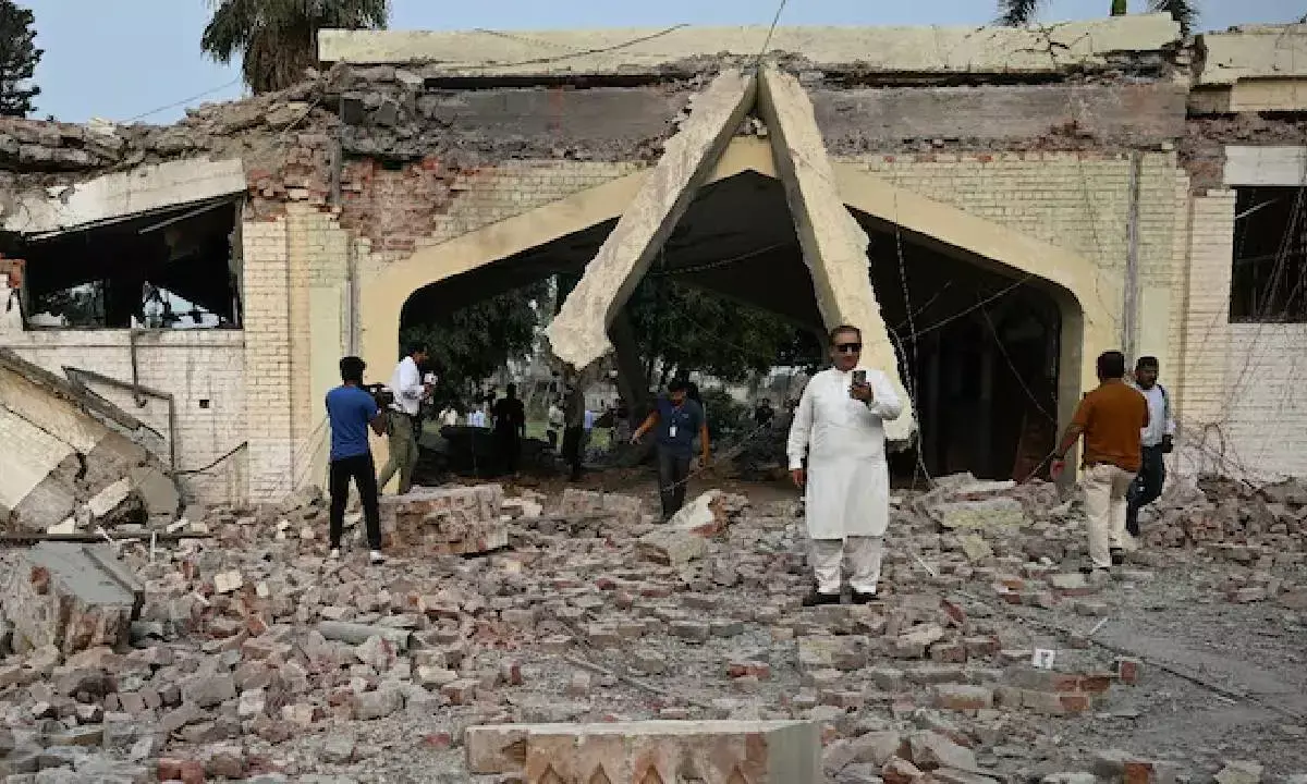 India vs Pakistan: Drone Strikes Target Major Pakistani Cities, Air Defense System in Lahore Destroyed