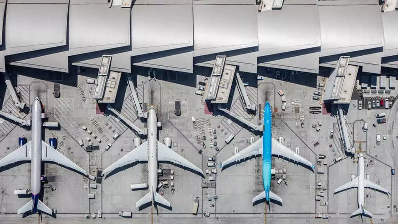 Domestic Carriers Cancel 430 Flights Domestic Carriers Cancel 430 Flights