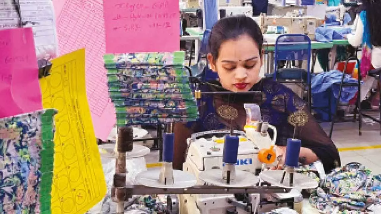 Women Are Weaving Their Way Into Traditionally Male-Dominated Craft Women Are Weaving Their Way Into Traditionally Male-Dominated Craft