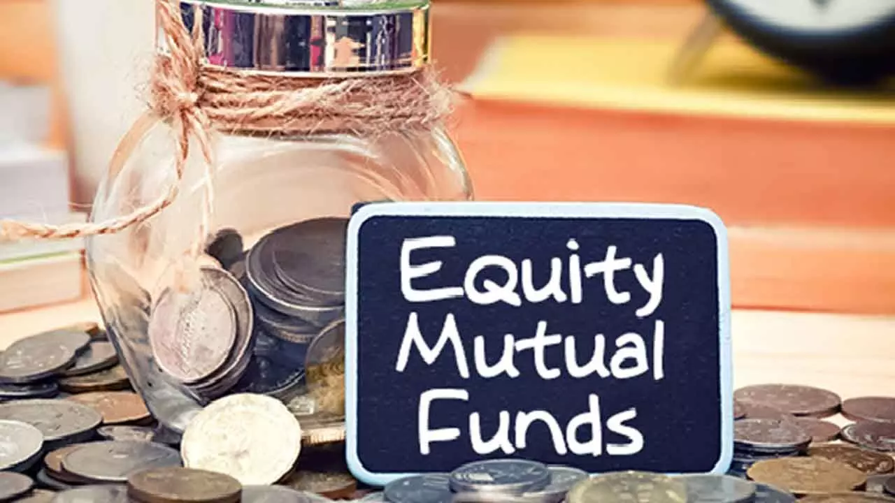 Equity MF Inflow Dip 3% To Rs 24,269 Cr In Apr Equity MF Inflow Dip 3% To Rs 24,269 Cr In Apr