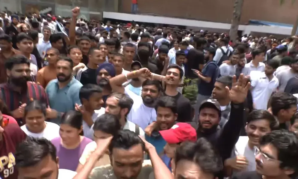 Enthusiastic Youth Turn Out in Large Numbers for Civil Defence Program in Chandigarh