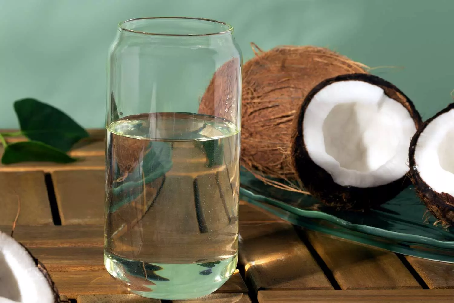 Coconut Water vs Sugarcane Juice: Which Is the Ultimate Summer Drink for Hydration and Cooling? Coconut Water vs Sugarcane Juice: Which Is the Ultimate Summer Drink for Hydration and Cooling?