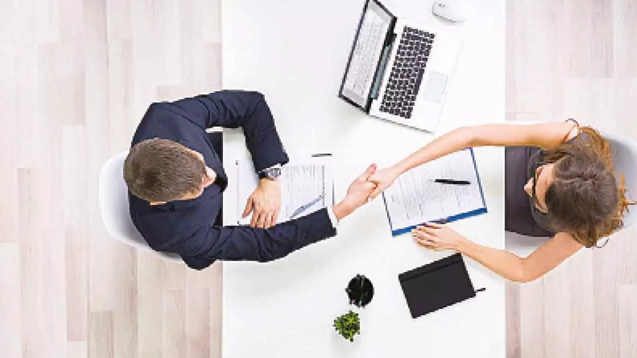 GCCs Poach Top Talent From Indian IT Firms GCCs Poach Top Talent From Indian IT Firms