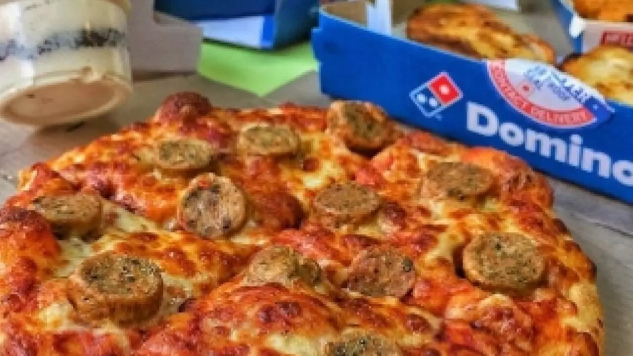 Domino’s Pizza India operator Jubilant FoodWorks Q4 net profit drops 77 pc Domino’s Pizza India operator Jubilant FoodWorks Q4 net profit drops 77 pc