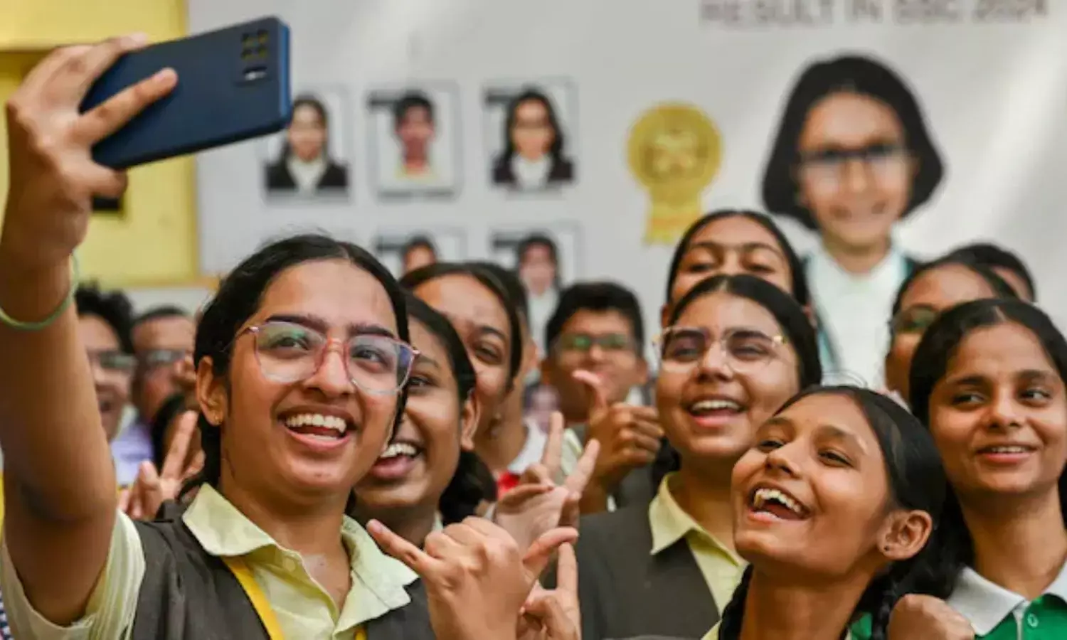 PSEB 10th Exam Scores Released on pseb.ac.in, Performance Sees Slight Decline, Girls Outshine - Live Updates