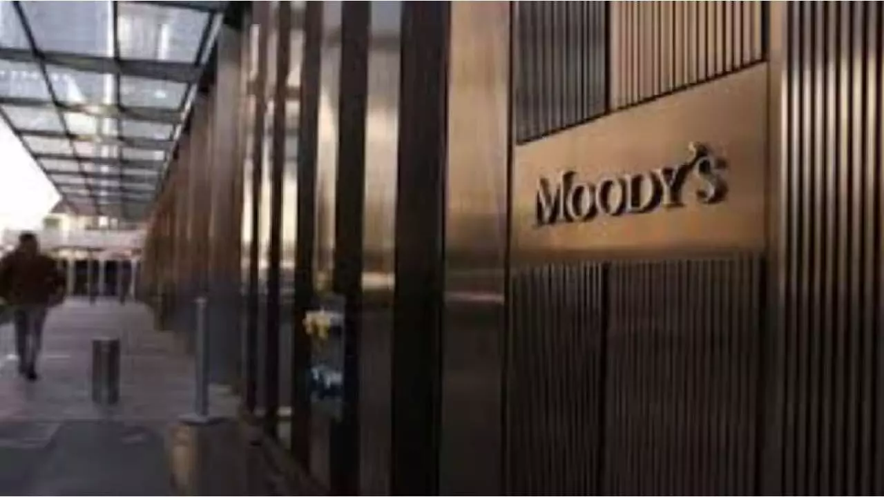 Moodys Downgrades U.S. Credit Rating Amid Rising National Debt Concerns Moodys Downgrades U.S. Credit Rating Amid Rising National Debt Concerns